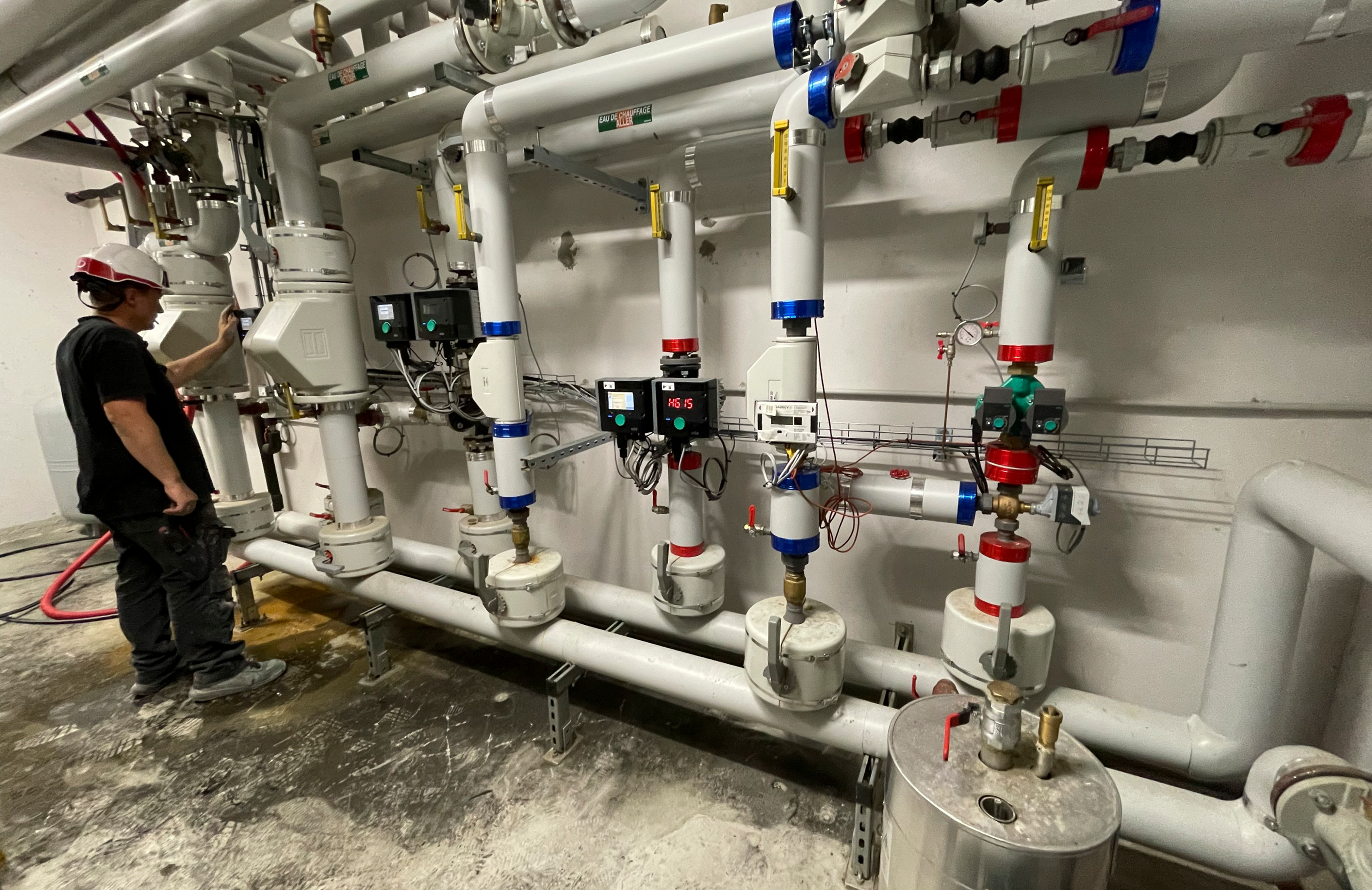 Photographie de tuyaux de chauffage